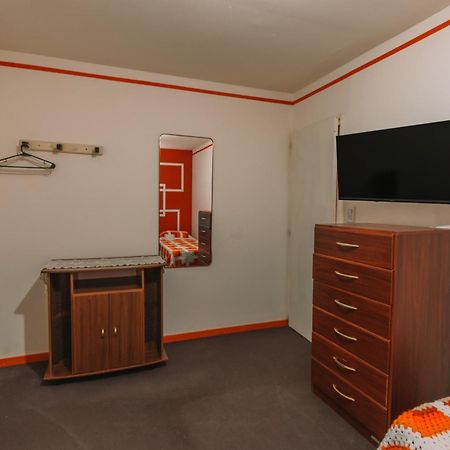 Habitaciones Mary 2 Camas Simples En Casa Compartida Ushuaia Kültér fotó