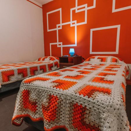 Habitaciones Mary 2 Camas Simples En Casa Compartida Ushuaia Kültér fotó
